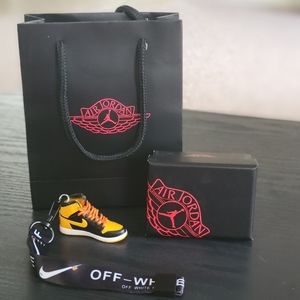 Nike Jordan Off-White keychain